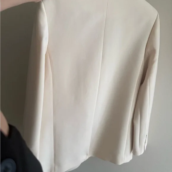 Lacademie Cream Women's Blazer - Picture 6 of 6